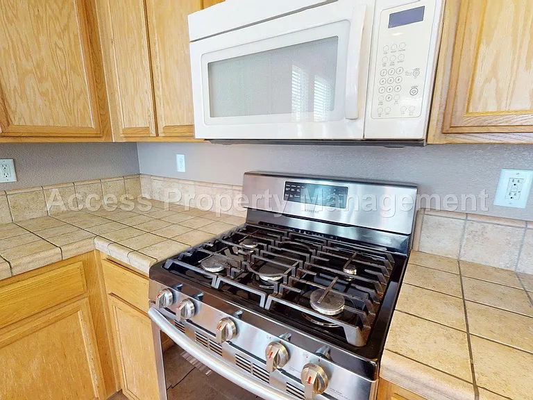 1245 W Springer Dr — Photo 11