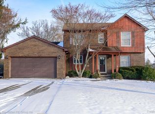 44017 Harmony Ln, Van Buren Township, MI 48111