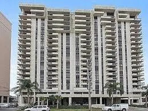 300 Lake Marina Ave APT 8A, New Orleans, LA 70124