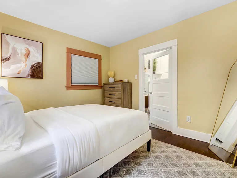 1187 N Mariposa Ave — Photo 19