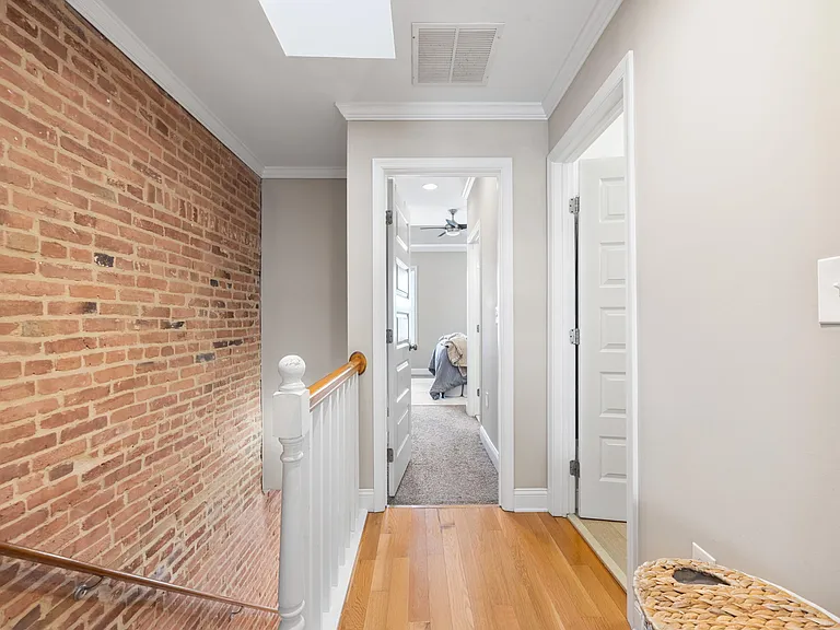 4 N Curley St — Photo 11