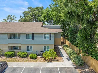 3 bed, 1175 sqft, $1,850 — Photo 1