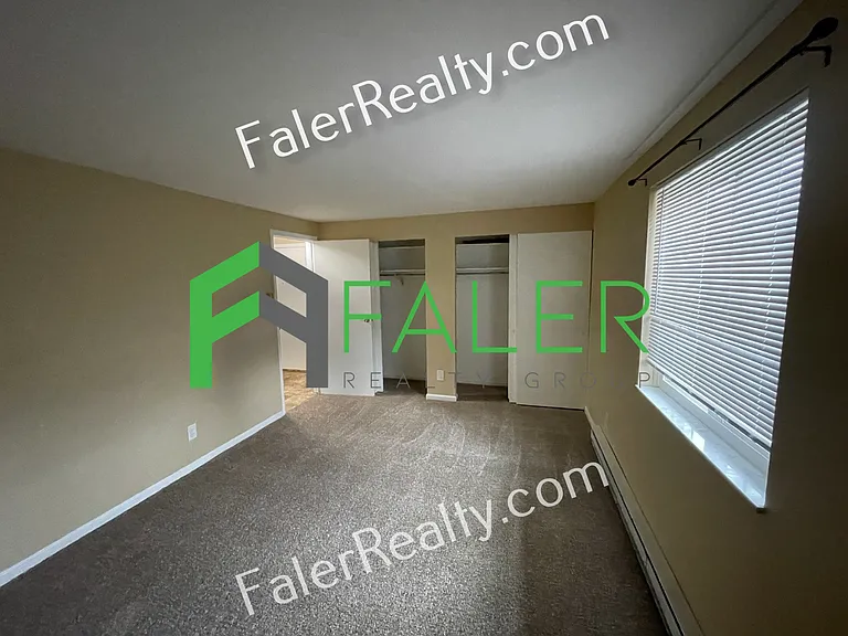 5351 Dunmore Dr — Photo 11