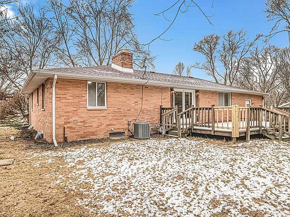4th image of 54674 Bradley St