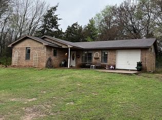 1182 N 4237th Rd, Hugo, OK 74743