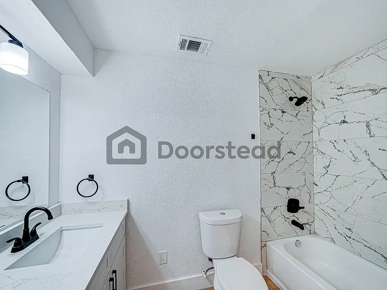 5204 Blue Valley Ct — Photo 15