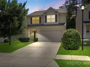 858 Rook Rd, Charlotte, NC 28216