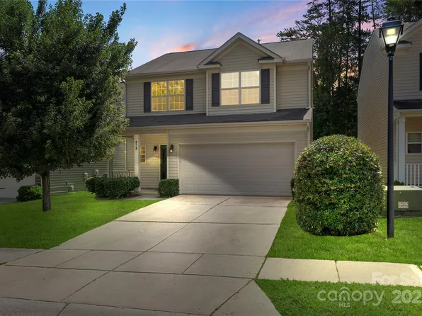 858 Rook Rd, Charlotte, NC 28216
