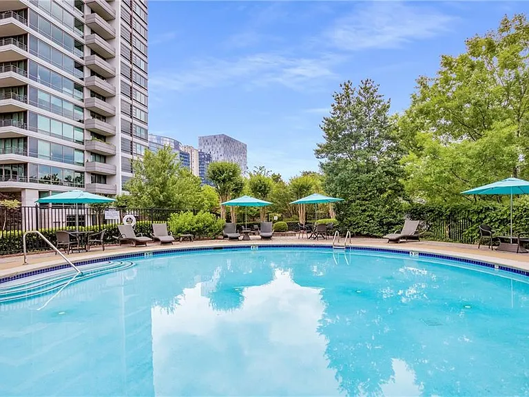 700 Park Regency Pl NE #1906 — Photo 32
