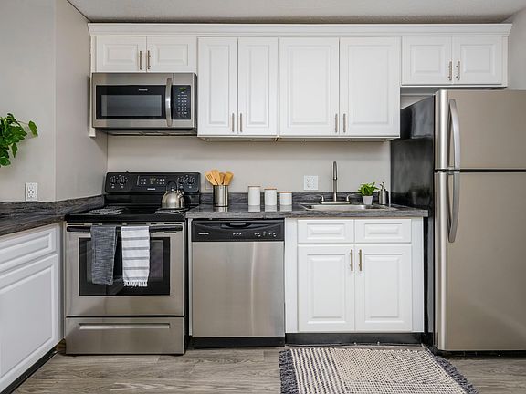 Level up your college life in our fully equipped kitchen with stainless steel appliances - a stylish hub for sharing culinary adventures with roommates.