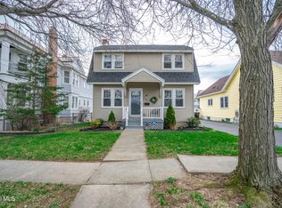 58 Woodrow Ct, Troy, NY 12180