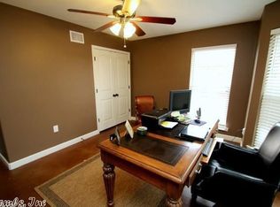 305 Pointe West Dr, Conway, AR 72034