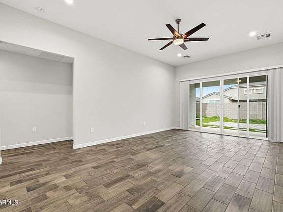 3rd image of 38124 W SANTA BARBARA Avenue