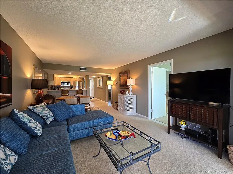5564 NE Gulfstream Way — Photo 20