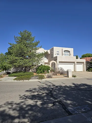 8401 Vina Del Sol Dr NE Photo 1