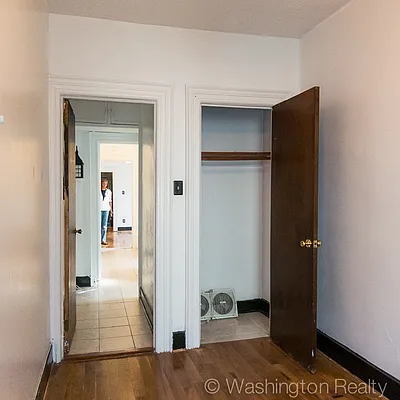 Rented by Washington Realty Corp. | media 20