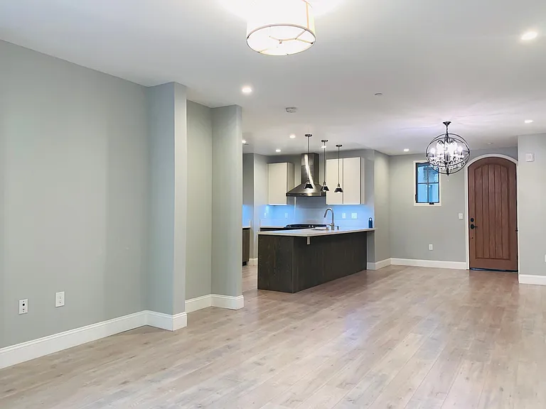 168 S Sierra Madre Blvd #117 — Photo 9