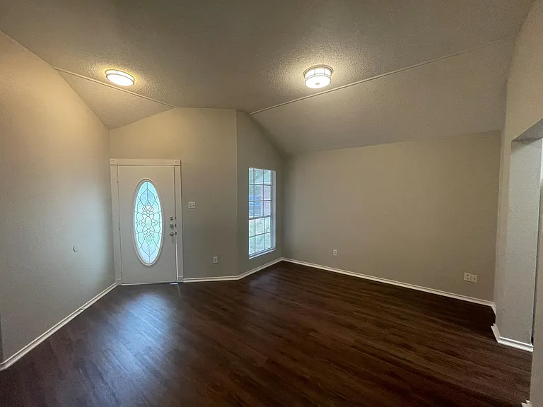 3625 Cheyenne St — Photo 4