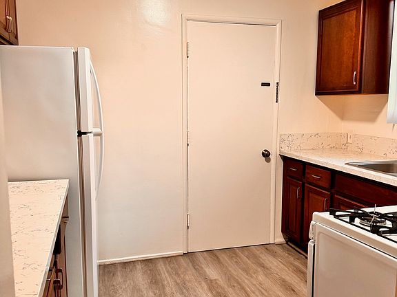 2nd image of 1443 Rock Glen Ave #15