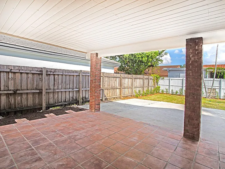 391 NW 58th Ave — Photo 39