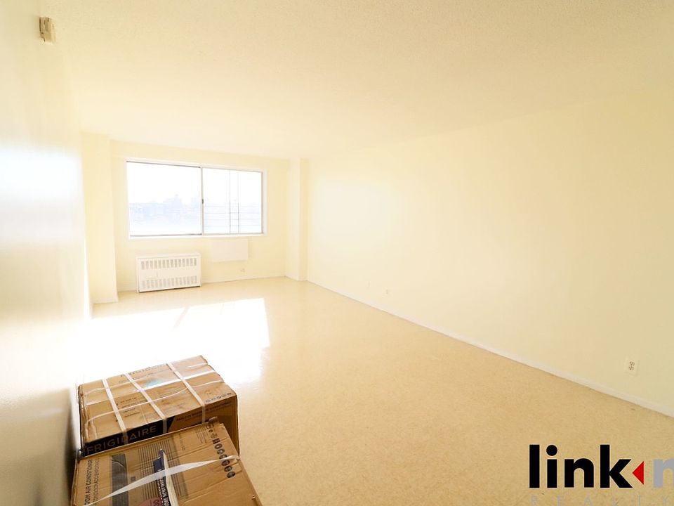 1st image of 40 E Sidney Ave APT 10F