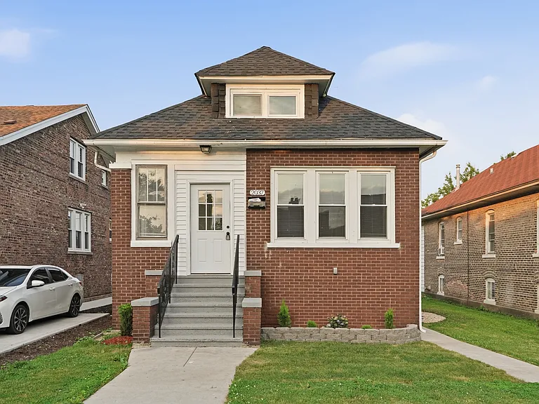 2037 Wespark Ave — Photo 1