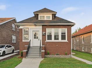 2037 Wespark Ave, Whiting, IN 46394