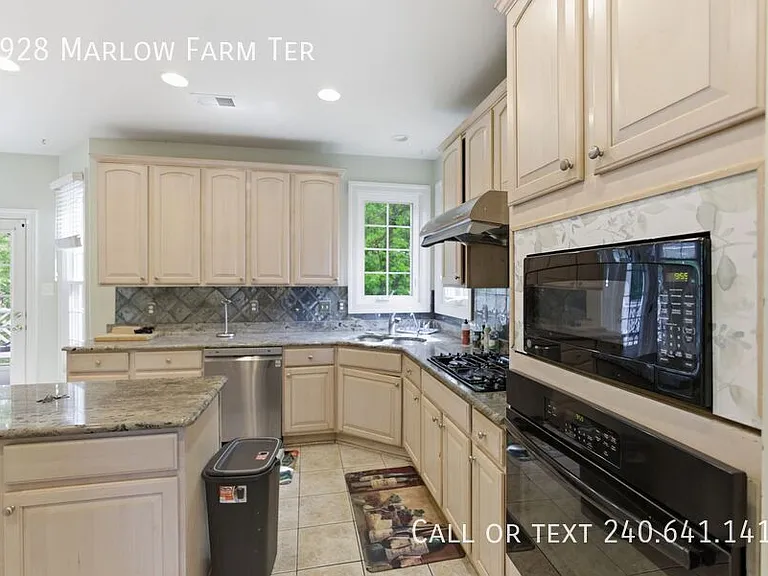 2928 Marlow Farm Ter — Photo 11