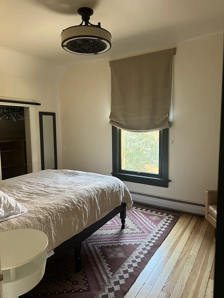 3 bed, 1580 sqft, $3,000 — Photo 1