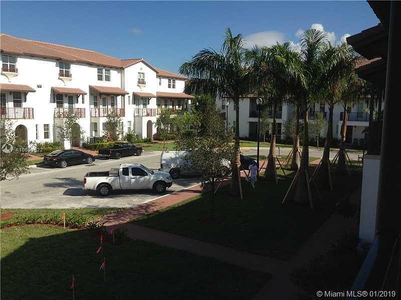 2nd image of 11845 SW 26th St