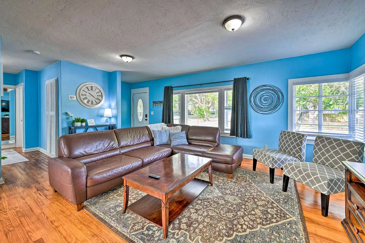 3 bed, 2.5 bath, 1492 sqft, $2,800 — Photo 2
