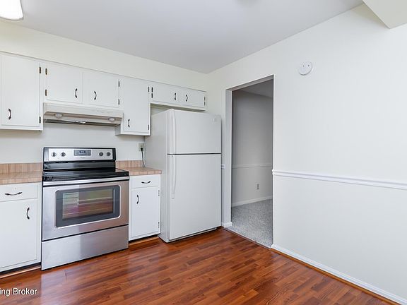 2nd image of 101 Algiers Ct APT 2