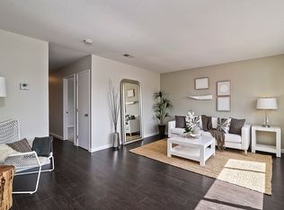 350 Calle Vallecito, Oceanside, CA 92057