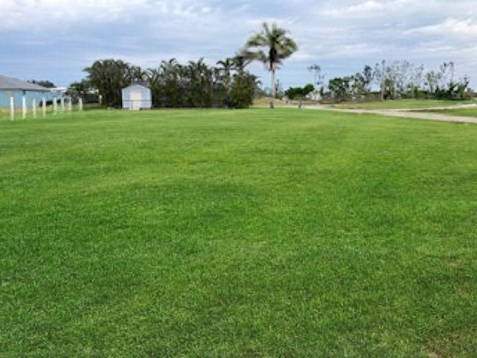 2nd image of 2101 SW 25th Terr Cape