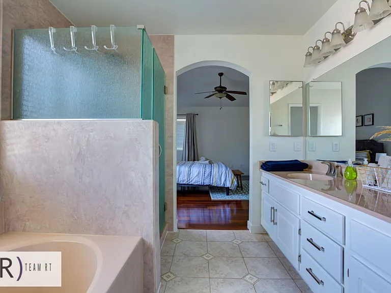 14794 Goldenrain Dr — Photo 36