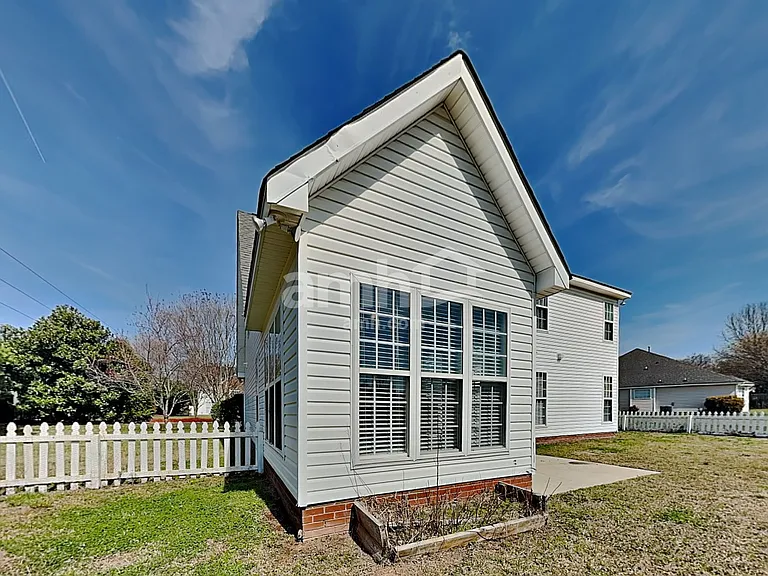 3437 Continental Dr — Photo 21