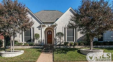 3rd image of 2428 Bedford Cir
