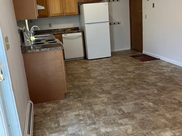 24 Palm Dr #24, Greenland, NH 03840