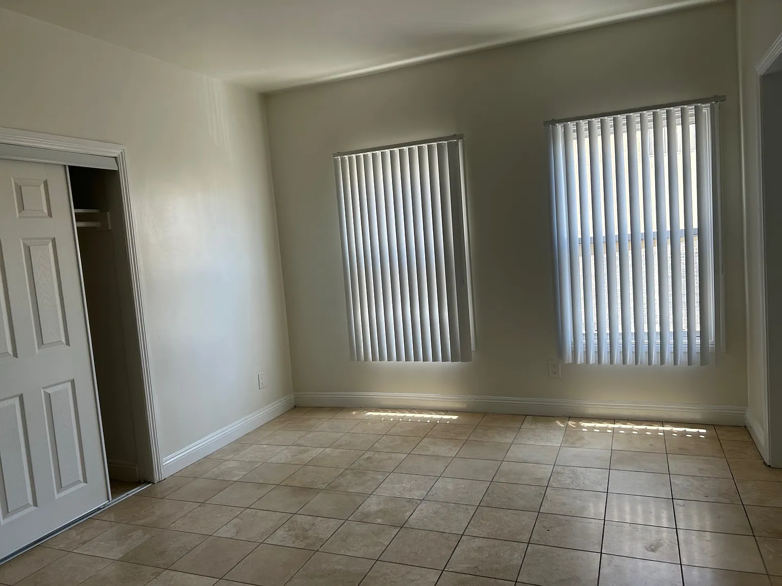 2 bed, 740 sqft, $2,196 — Photo 1