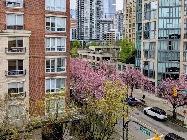 1216 Homer St #503, Vancouver, BC V6B 6K5