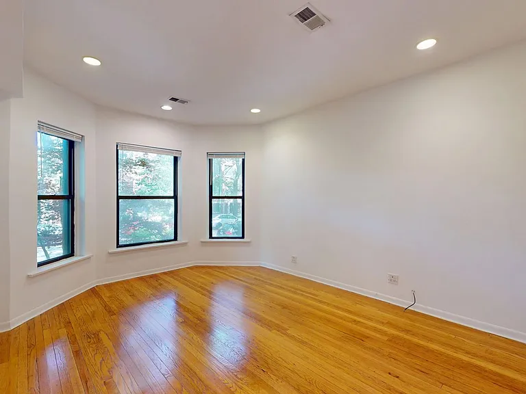 5532 S. Kimbark Avenue — Photo 8