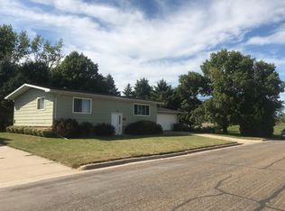 205 N Hagen St, Mabel, MN 55954