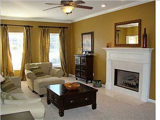 1st image of 180 Woodbury Dr