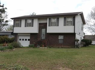 1397 Edmondson St, Albertville, AL 35950