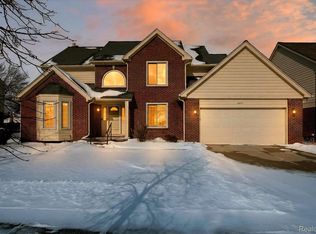 6857 Bridgemont Dr, Canton, MI 48187