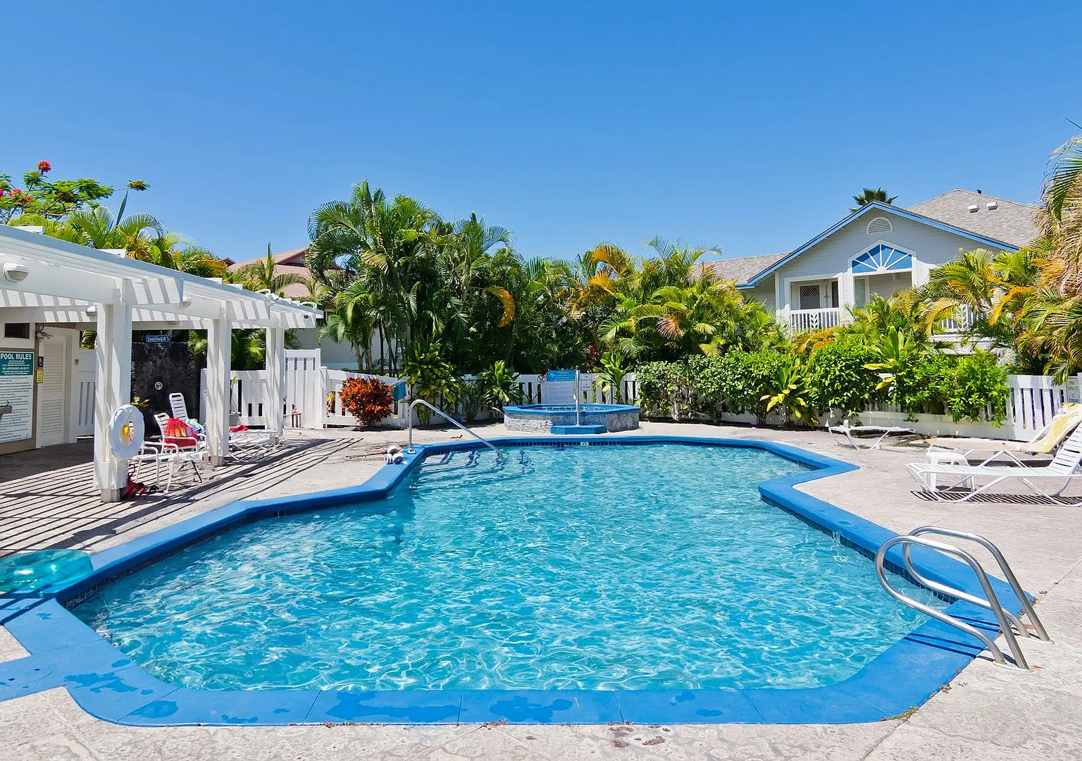 Desirable Ground-Floor Corner Unit | 3BD/2BA at Ali'i Lani — Photo 3
