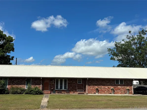145 Sunset St, Wilburton, OK 74578