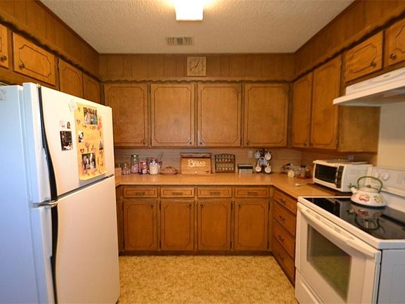 4th image of 2850 County Road 386