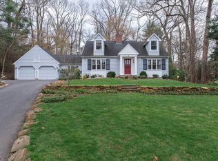 28 Club Dr, Summit, NJ 07901