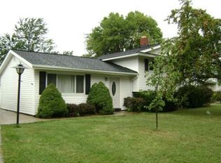 6230 Zehman Dr, Brookpark, OH 44142